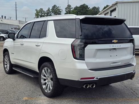 Used 2025 Chevrolet Tahoe Premier AWD/4WD image 3
