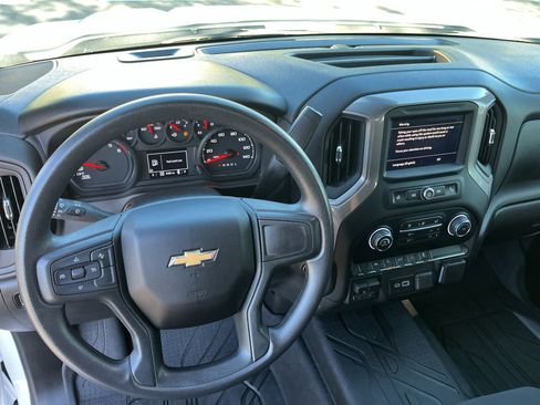 Used 2026 Chevrolet Silverado 1500 Custom AWD/4WD image 23