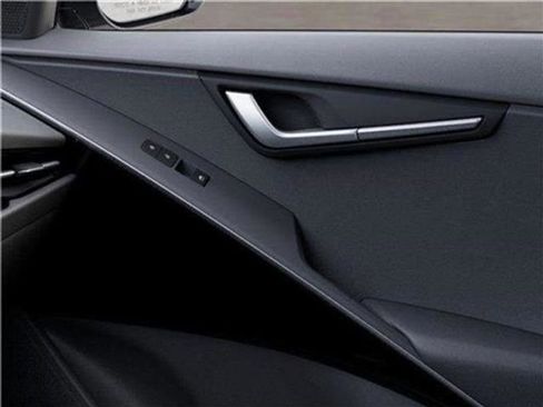 New 2025 Kia Niro EX Touring image 52