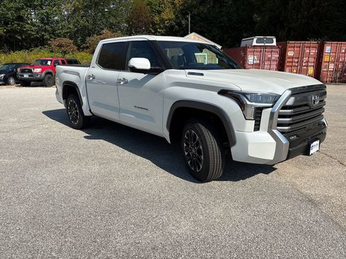 New 2026 Toyota Tundra Limited w/ Limited PVM Package image 7