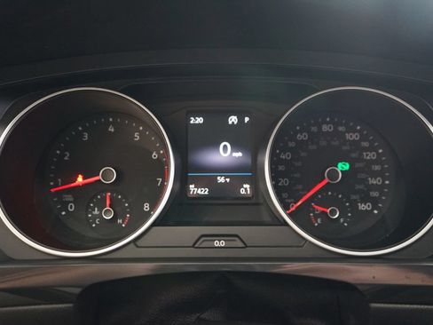 Used 2018 Volkswagen Tiguan SE w/ Front Fog Lights Package FWD image 31