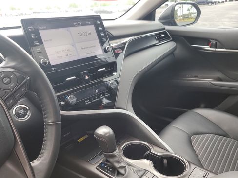 Used 2024 Toyota Camry SE w/ Cold Weather Package image 22