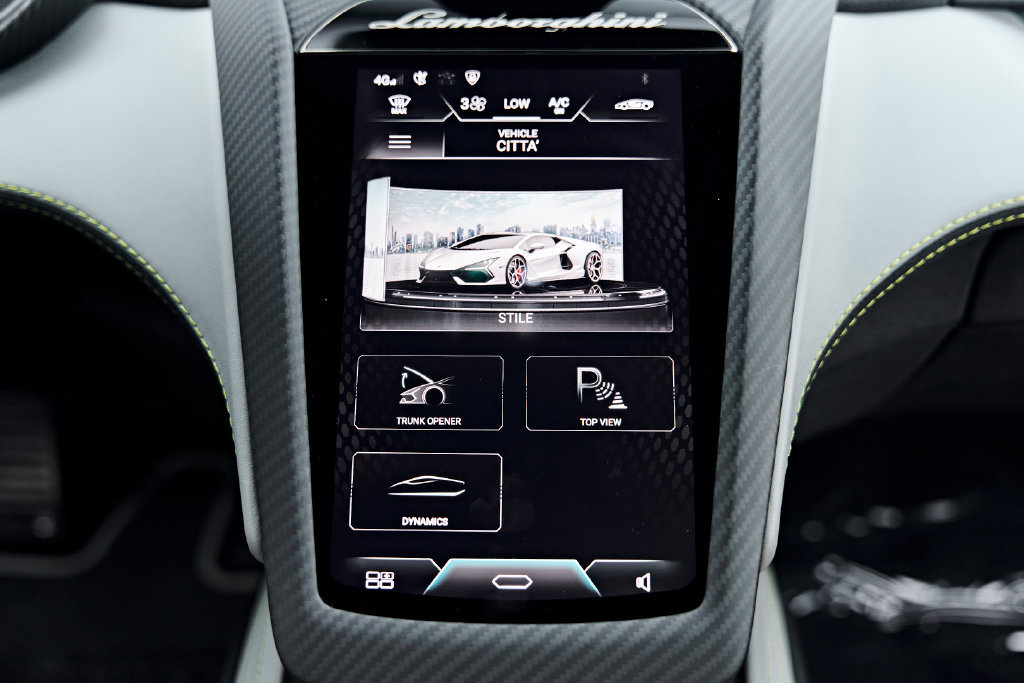 Used 2024 Lamborghini Revuelto AWD/4WD image 63