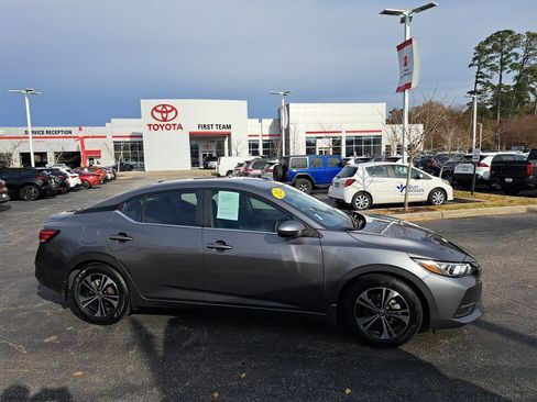 Used 2022 Nissan Sentra SV image 6