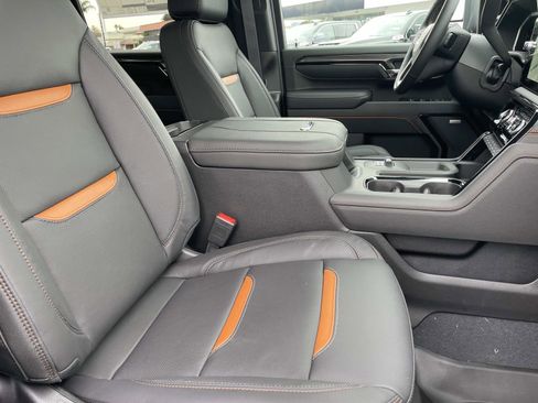 New 2026 GMC Sierra 2500 AT4 w/ AT4 Premium Plus Package image 28