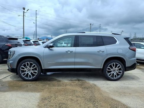 New 2026 GMC Acadia Denali Ultimate AWD/4WD image 4