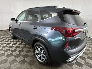 Used 2022 Kia Seltos EX AWD/4WD video 4