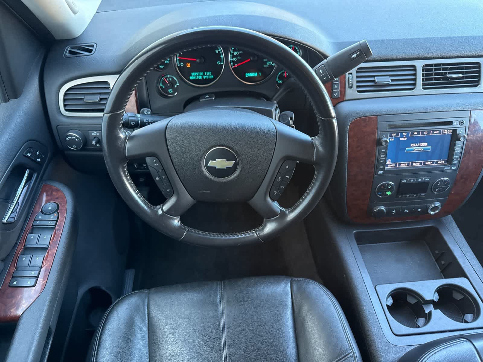 Used 2009 Chevrolet Suburban 2500 LT AWD/4WD image 14