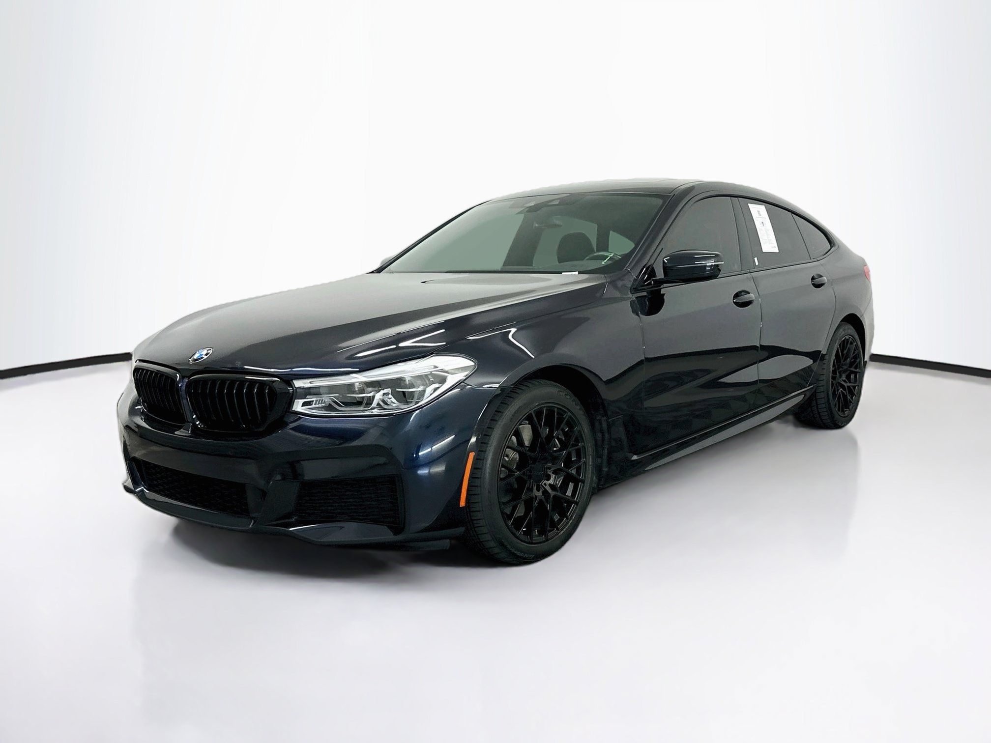 Used 2019 BMW 640i Gran Turismo xDrive w/ M Sport Package AWD/4WD image 3