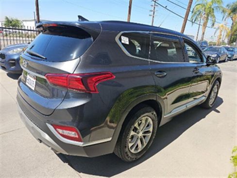 Used 2020 Hyundai Santa Fe SEL FWD image 5