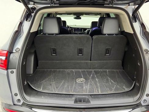 Used 2018 Buick Enclave Premium w/ Experience Buick Package FWD image 22