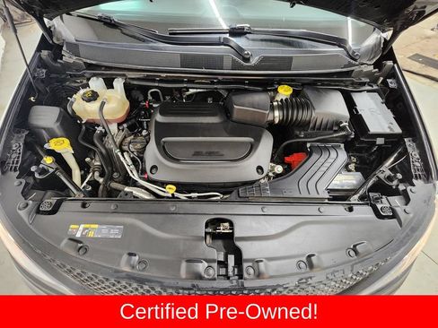 Certified 2022 Chrysler Voyager LX FWD image 35