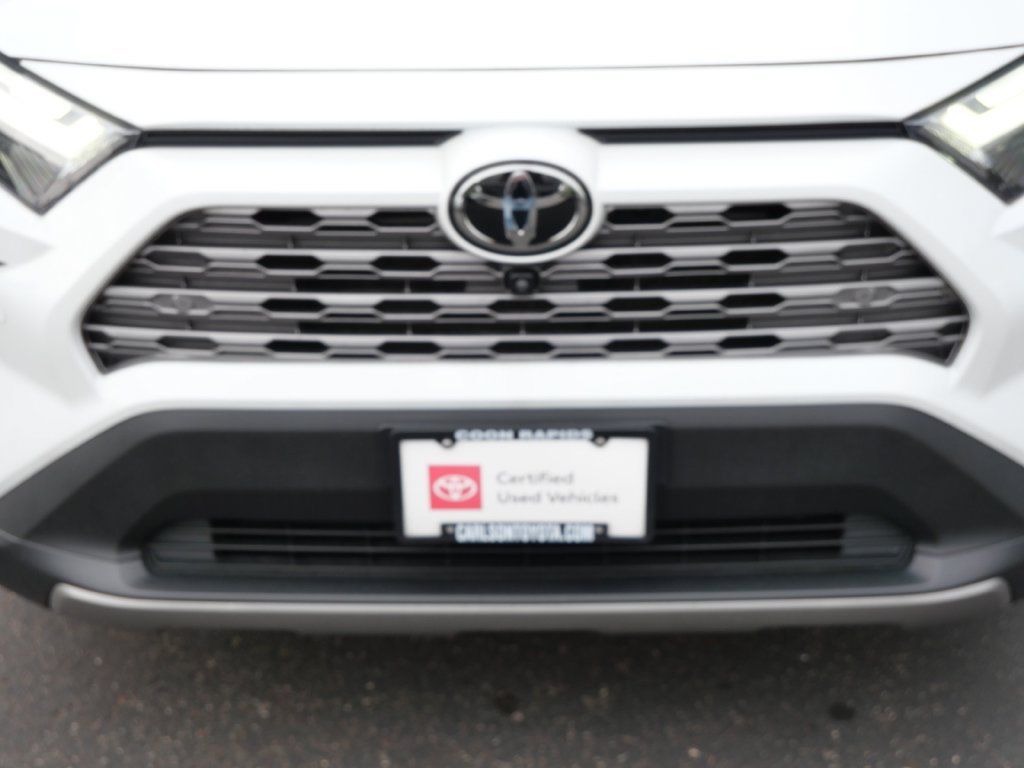 Used 2023 Toyota RAV4 Limited AWD/4WD image 9