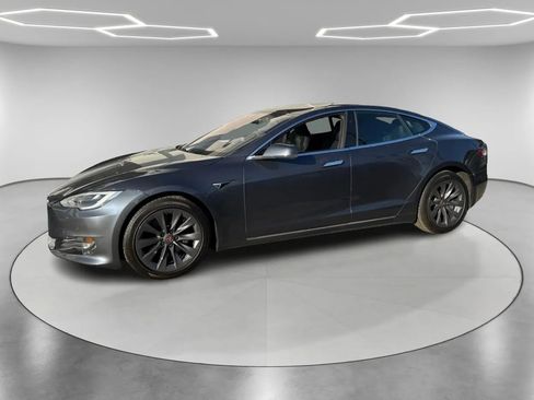Used 2020 Tesla Model S AWD image 8
