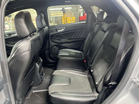 Used 2022 Ford Edge ST w/ Equipment Group 401A image 25