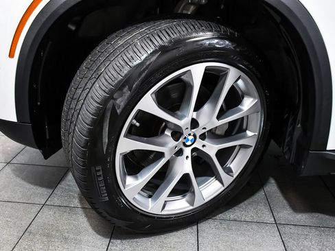 Used 2026 BMW X5 xDrive40i AWD/4WD image 7