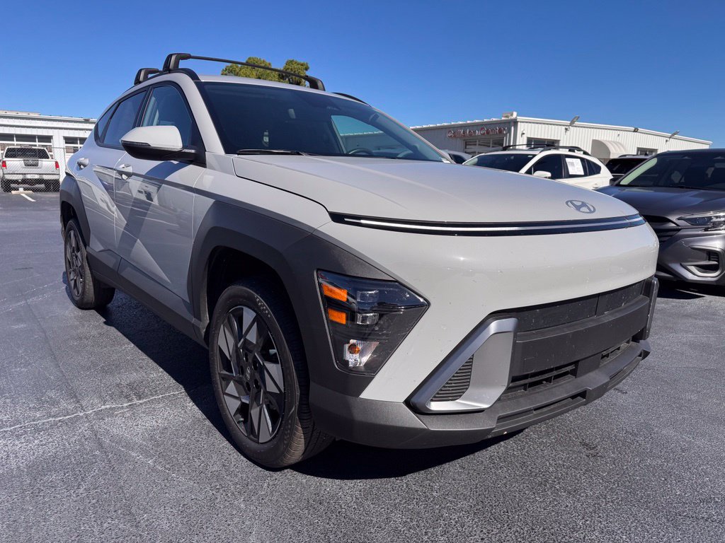 Used 2025 Hyundai Kona SEL AWD/4WD image 7