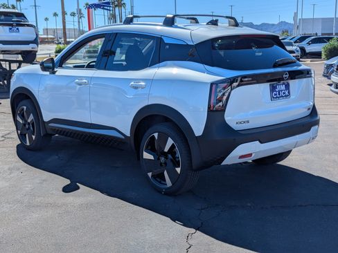 New 2026 Nissan Kicks SR image 4