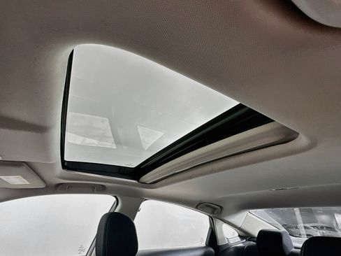 Used 2020 Honda Civic EX image 25