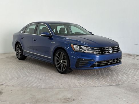 Used 2017 Volkswagen Passat 1.8T R-Line FWD image 7
