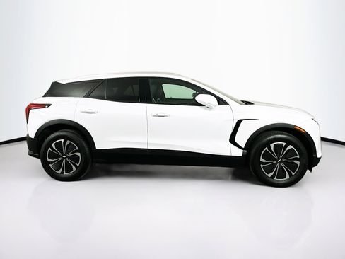 Used 2024 Chevrolet Blazer EV LT AWD/4WD image 10