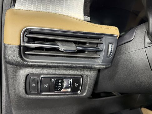 Used 2023 Lincoln Corsair Reserve w/ Equipment Group 201A image 20