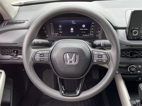 Certified 2025 Honda Accord LX image 11