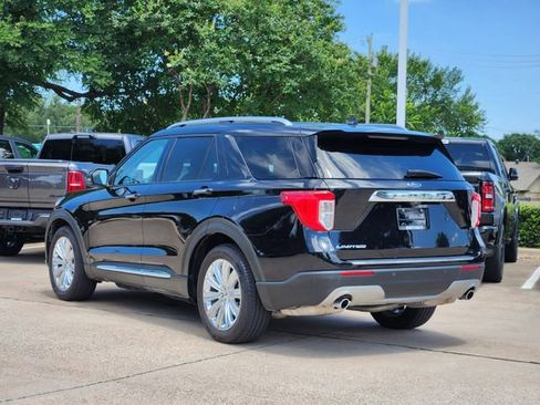 Used 2022 Ford Explorer Limited w/ Equipment Group 301A RWD image 5