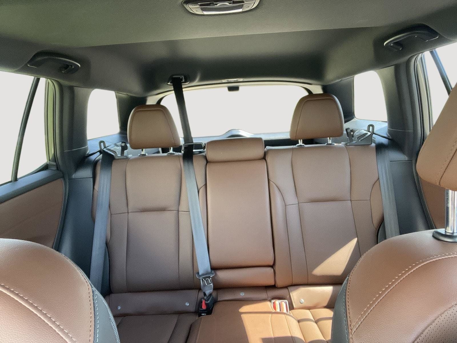 Certified 2026 Subaru Outback Touring AWD/4WD image 5