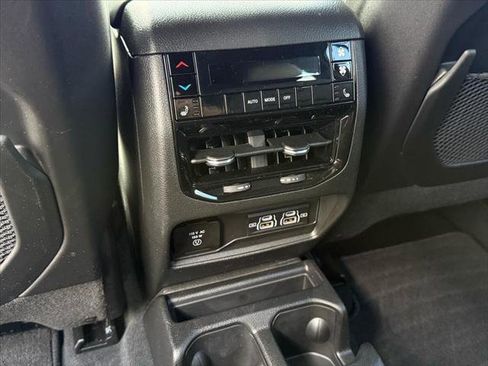 Used 2025 Jeep Grand Cherokee L Limited w/ Black Appearance Package RWD image 12