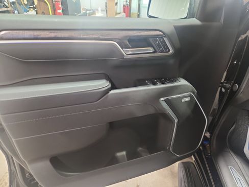 New 2026 Chevrolet Silverado 1500 LTZ w/ LTZ Premium Package image 11