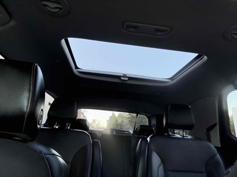 Used 2018 Chevrolet Traverse Premier w/ Redline Edition image 54