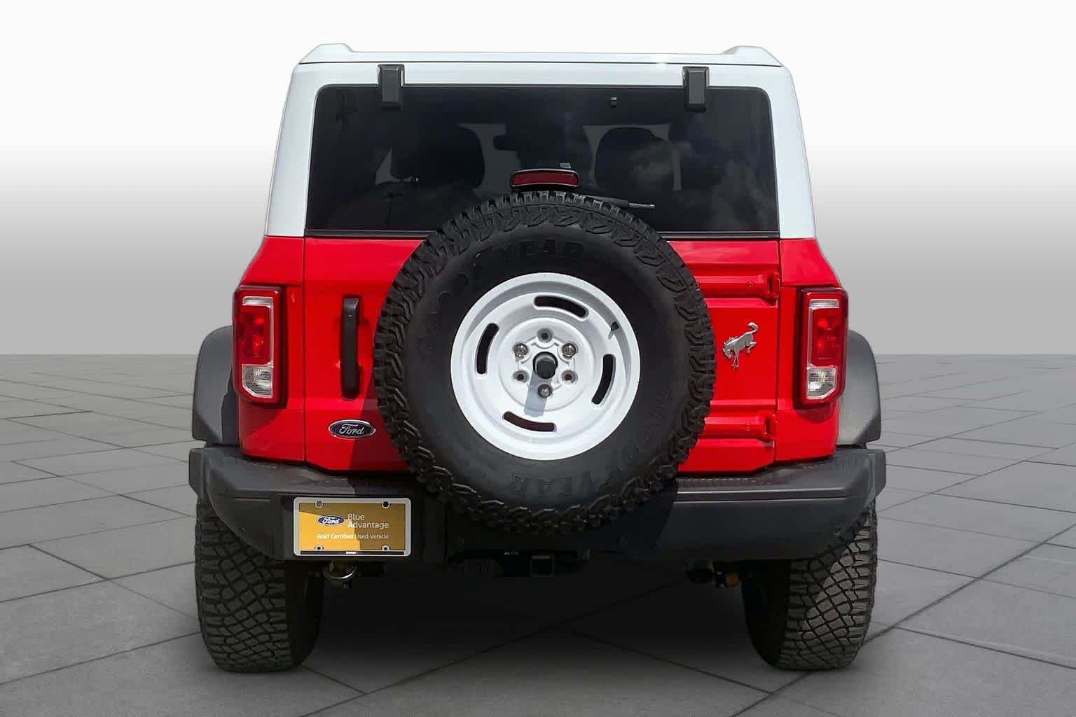 Certified 2024 Ford Bronco Heritage Edition AWD/4WD image 5