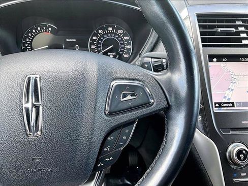 Used 2017 Lincoln MKC Select w/ Select Plus Package FWD image 21
