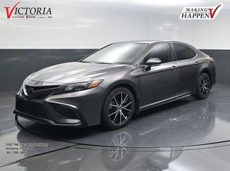Used 2023 Toyota Camry SE image 1