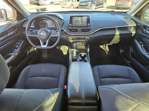 Used 2021 Nissan Altima 2.5 SV image 8