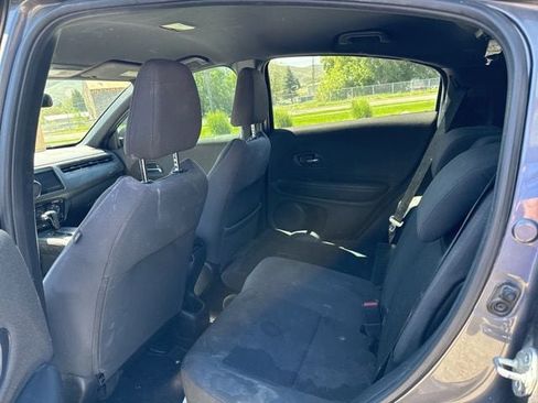 Used 2021 Honda HR-V Sport image 12