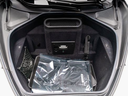 Used 2019 McLaren 720S Performance RWD image 40