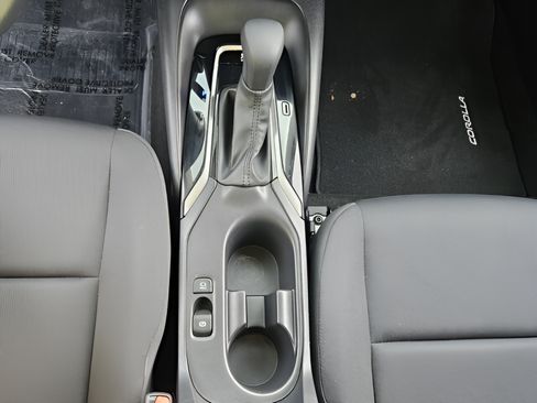 Used 2023 Toyota Corolla LE FWD image 16