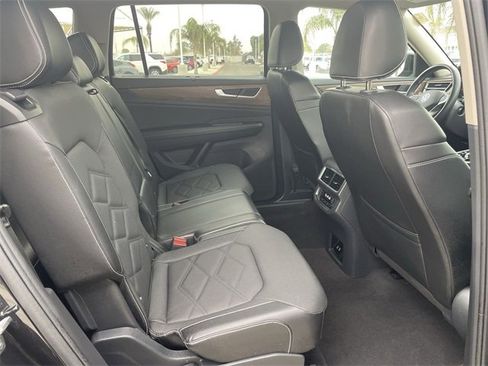 Used 2024 Volkswagen Atlas SE image 26