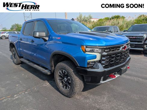 Used 2022 Chevrolet Silverado 1500 ZR2 w/ Technology Package AWD/4WD image 1
