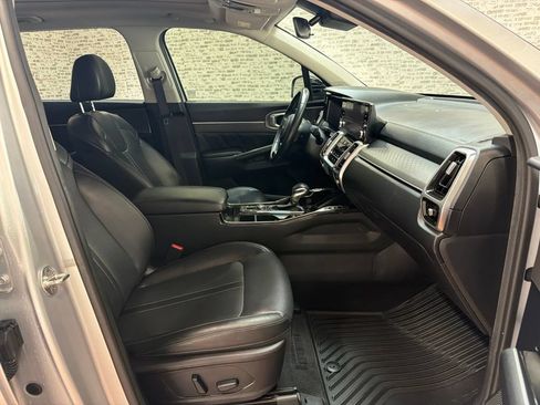 Used 2022 Kia Sorento SX FWD image 11