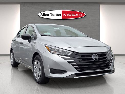 New 2025 Nissan Versa S w/ Trunk Package image 2