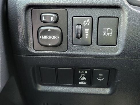 Used 2024 Toyota 4Runner TRD Off-Road Premium AWD/4WD image 21