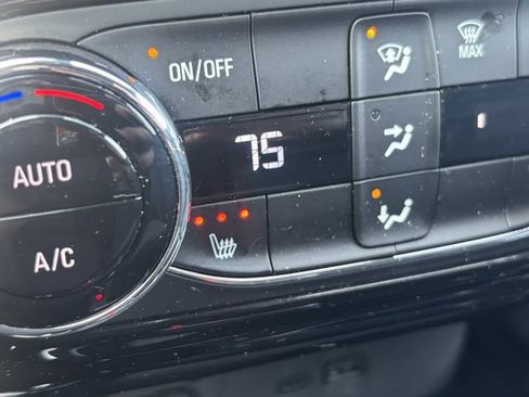 Used 2024 Chevrolet Trax RS w/ Driver Confidence Package image 30