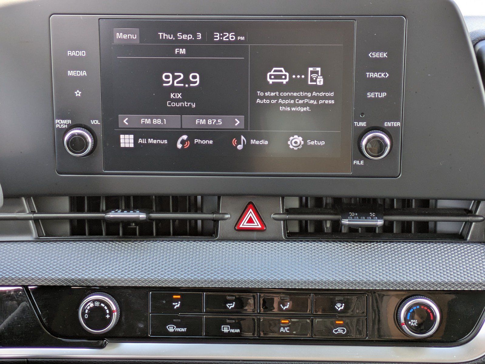 Certified 2024 Kia Sportage LX FWD image 15