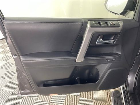 Used 2023 Toyota 4Runner Limited image 17