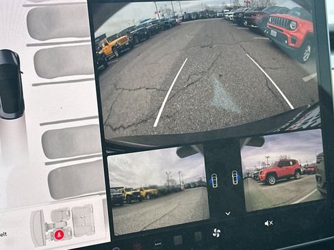 Used 2023 Tesla Model 3 Standard Range image 19