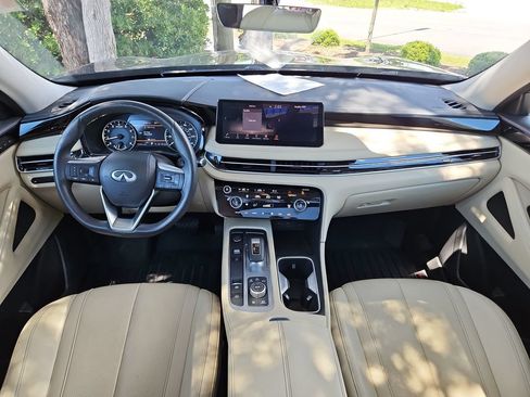 Used 2023 INFINITI QX60 Pure AWD/4WD image 9
