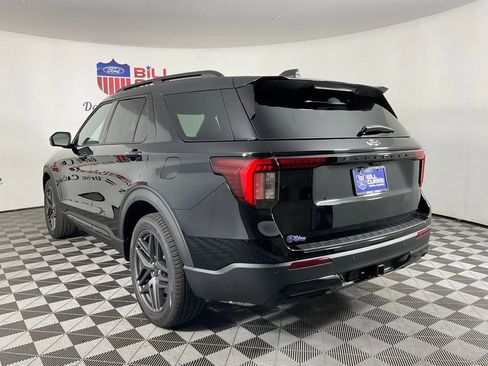 New 2026 Ford Explorer ST-Line w/ ST-Line Street Pack RWD image 5